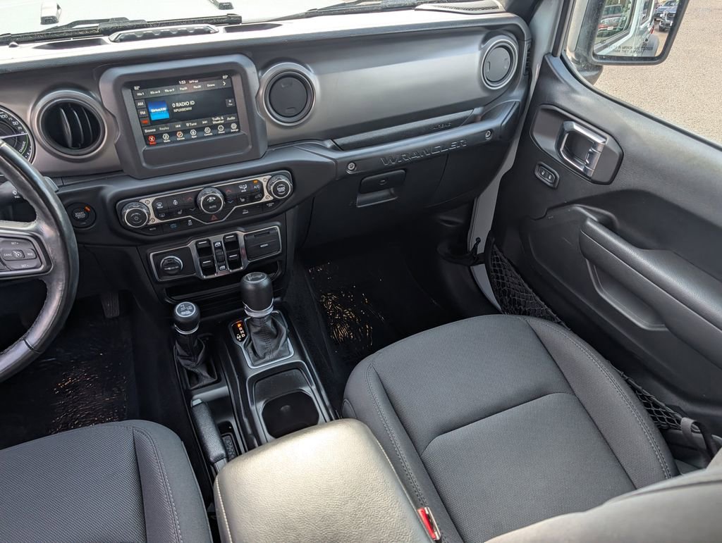 Used 2023 Jeep Wrangler Unlimited w/ Cold Weather Group image 22