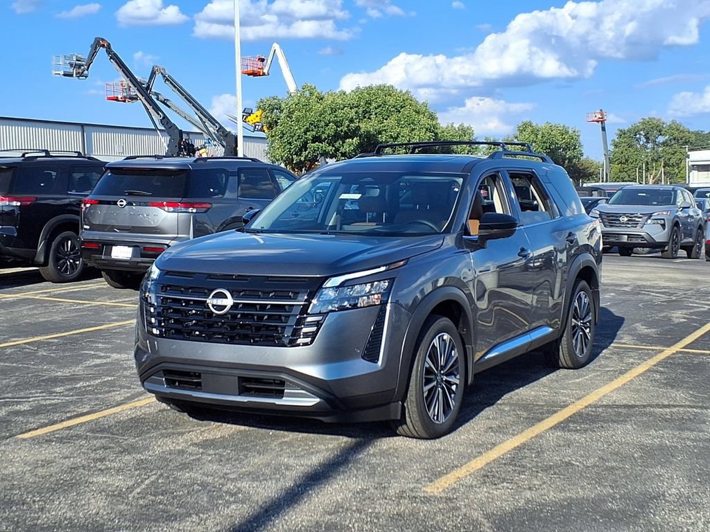 New 2026 Nissan Pathfinder Platinum AWD/4WD image 2