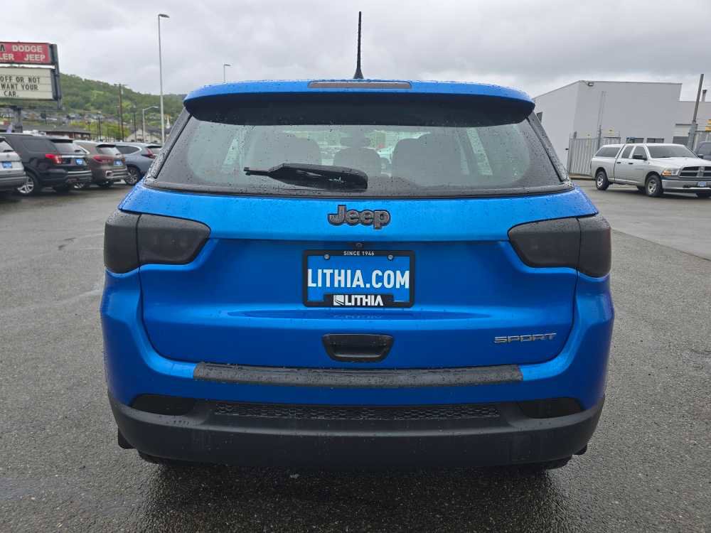Used 2019 Jeep Compass Sport image 4