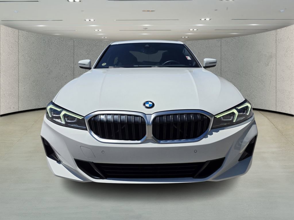 Used 2023 BMW 330i Sedan w/ Driving Assistance Package image 8