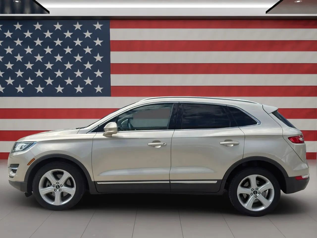 Used 2017 Lincoln MKC Premiere image 8