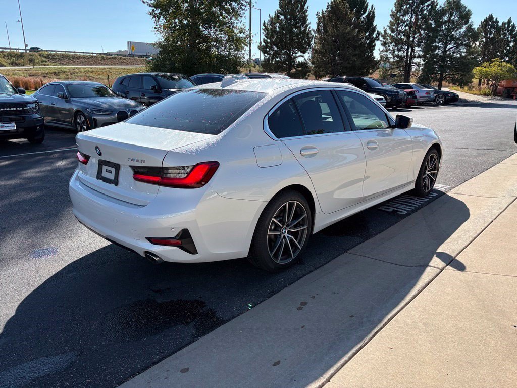 Used 2021 BMW 330i xDrive Sedan w/ Convenience Package AWD/4WD image 5