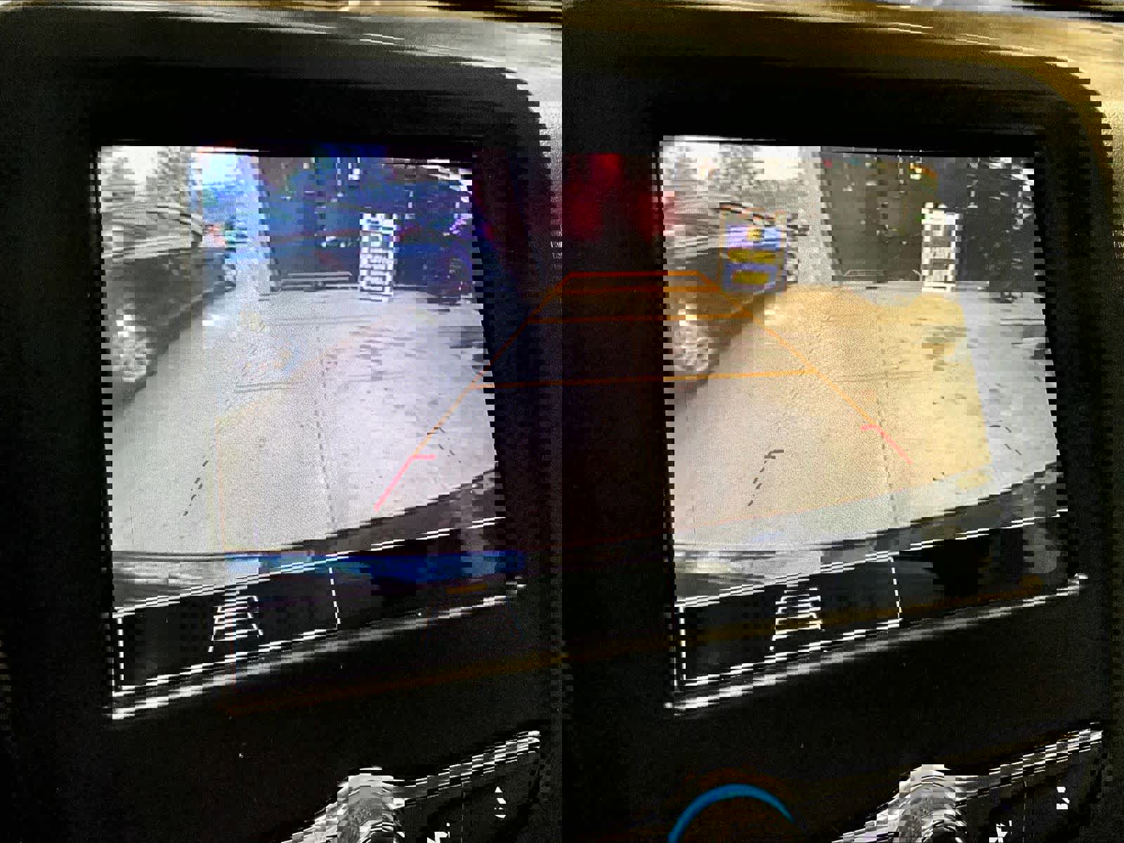 Used 2023 Chevrolet Equinox LT image 19