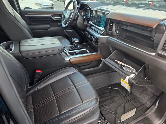 Used 2026 Chevrolet Silverado 1500 High Country w/ Midnight Edition AWD/4WD image 44