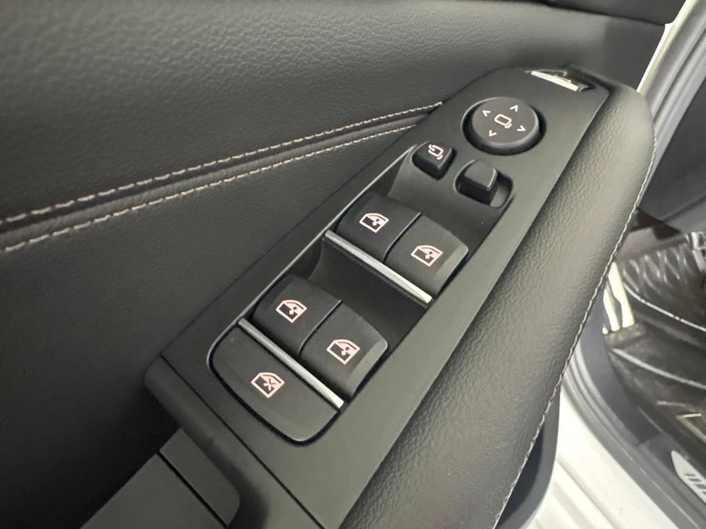 Used 2021 BMW X5 M50i w/ Premium Package AWD/4WD image 22