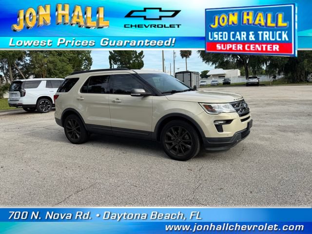 Used 2018 Ford Explorer XLT w/ Equipment Group 202A FWD image 14