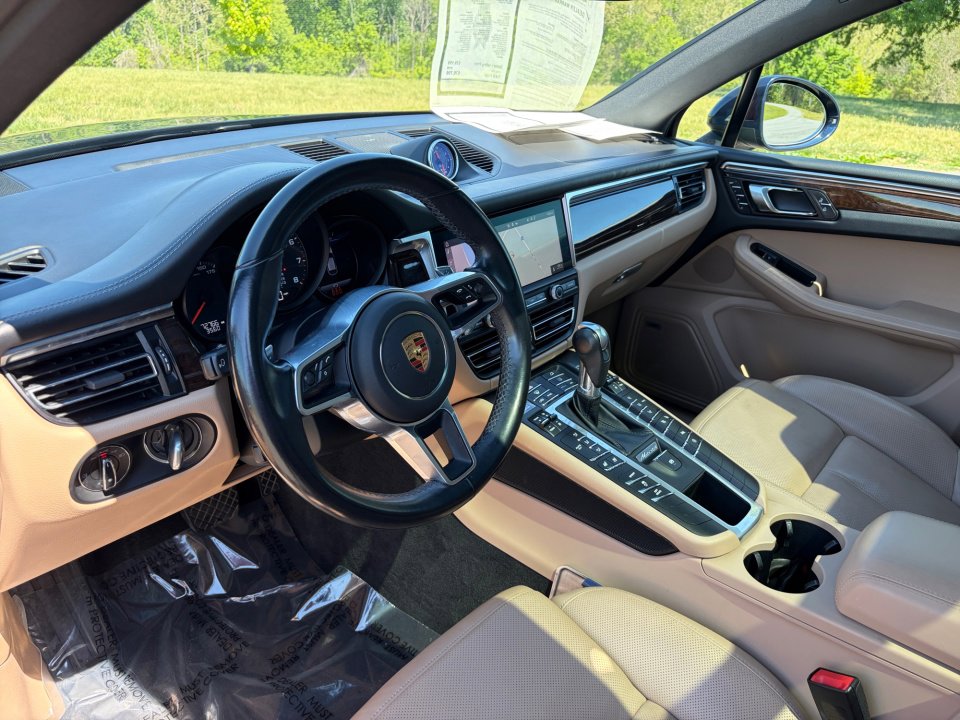 Used 2021 Porsche Macan AWD/4WD image 15