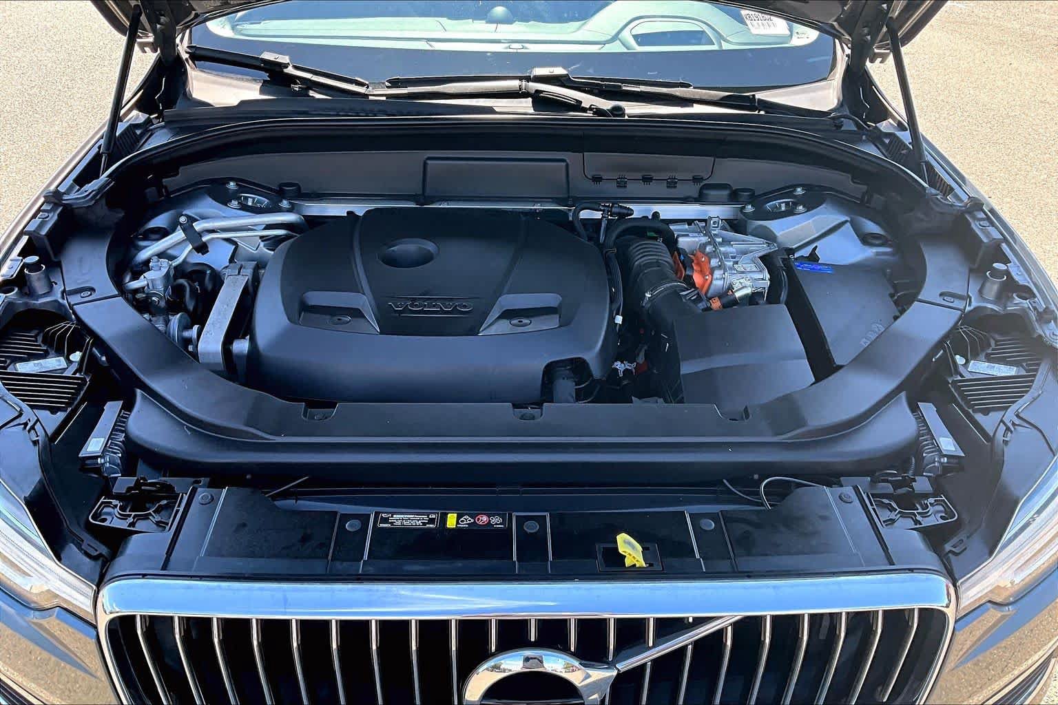 Used 2019 Volvo XC60 T8 Inscription w/ Advanced Package AWD/4WD image 31