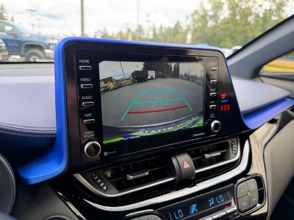 Used 2021 Toyota C-HR XLE FWD image 17