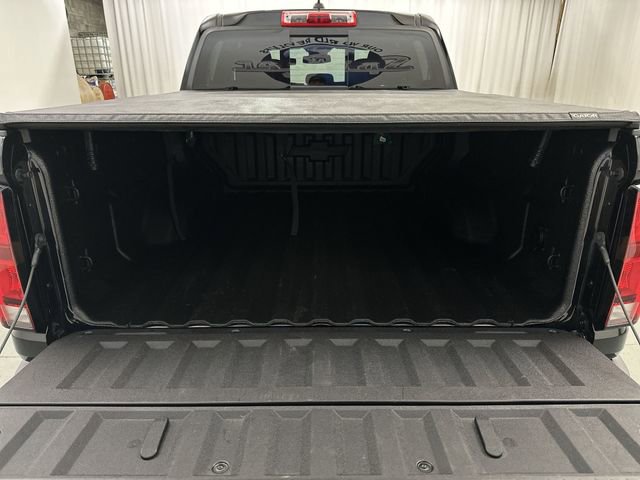 Used 2025 Chevrolet Colorado ZR2 w/ Technology Package image 25