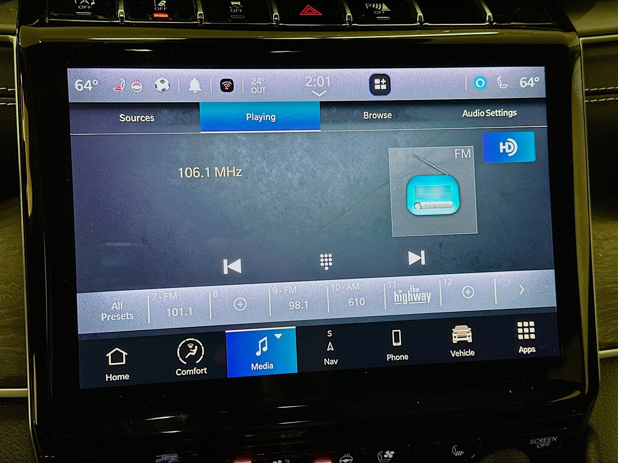 Used 2023 Jeep Grand Cherokee L Limited w/ Luxury Tech Group II image 21