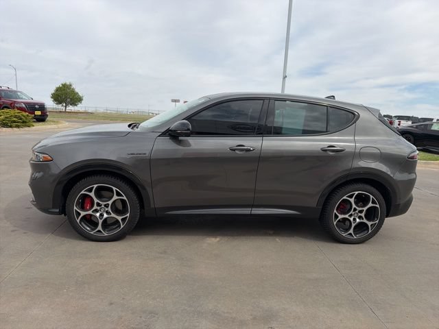 Used 2024 Alfa Romeo Tonale Veloce w/ Active Assist Package AWD/4WD image 4