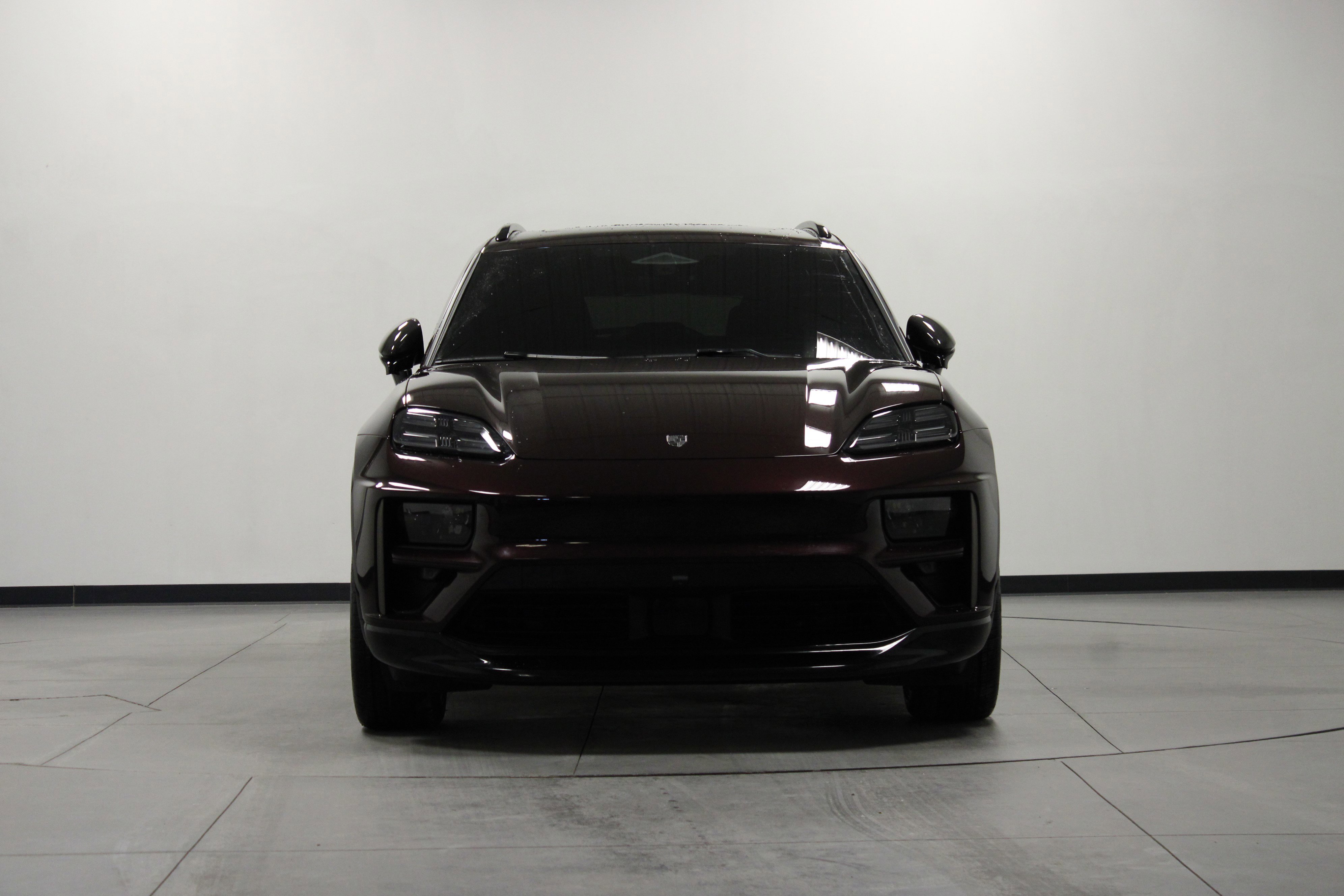 Used 2024 Porsche Macan Turbo Electric image 9