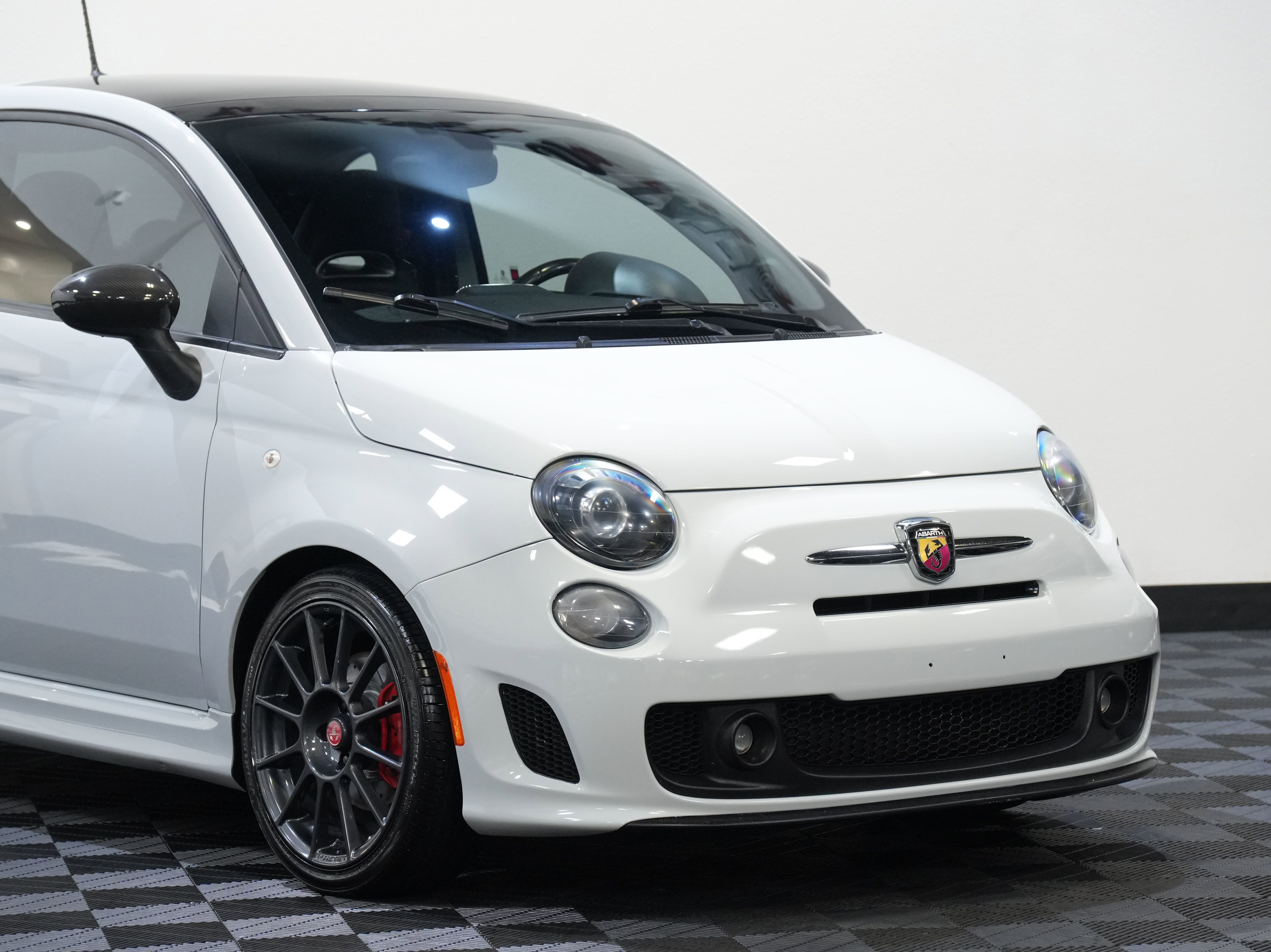 Used 2017 FIAT 500 Abarth w/ Popular Equipment Package image 9