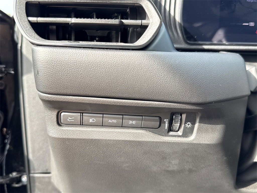 Used 2025 Dodge Charger R/T w/ Quick Order Package 25M R/T image 20