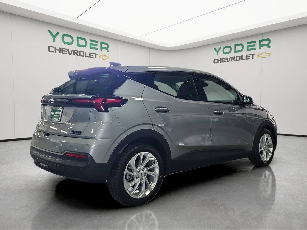 New 2027 Chevrolet Bolt LT w/ Comfort Package FWD image 7