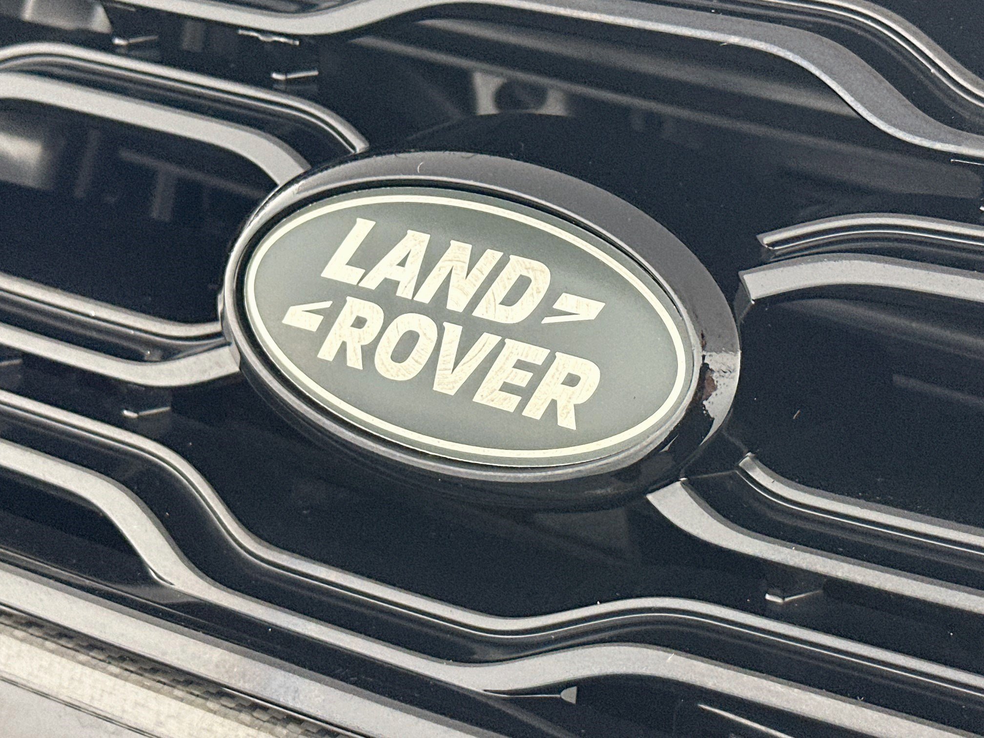 Used 2022 Land Rover Range Rover Sport SVR Carbon Edition AWD/4WD image 35