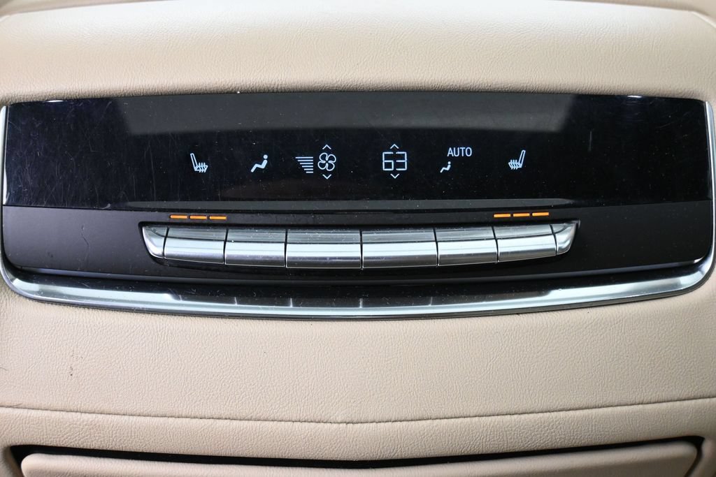 Used 2021 Cadillac Escalade Premium Luxury w/ Driver Assist Tech Package AWD/4WD image 23