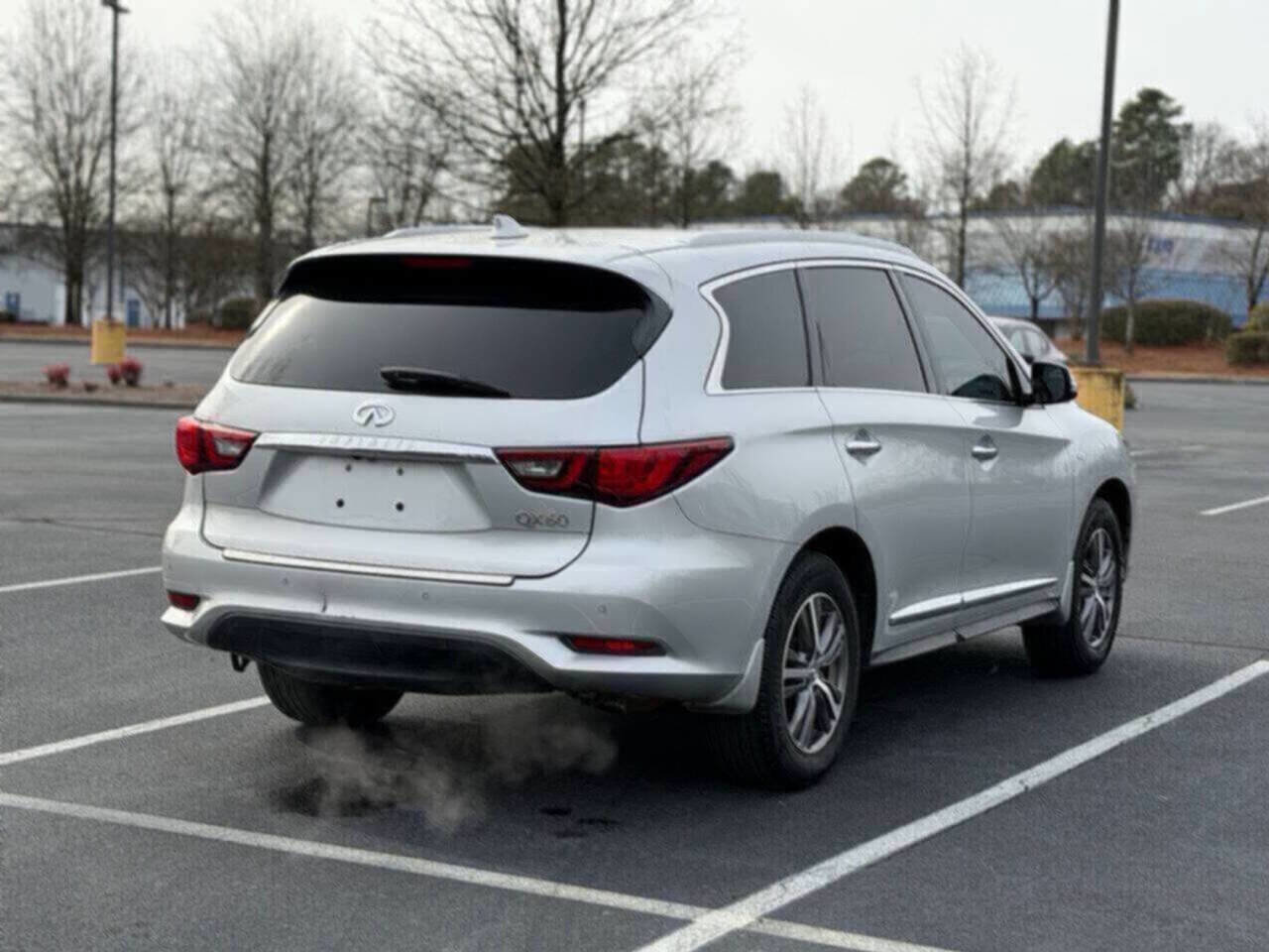 Used 2019 INFINITI QX60 Luxe w/ Essential Package image 7