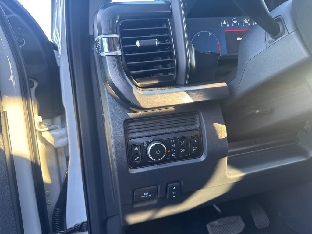 Used 2026 Ford F450 Lariat image 25