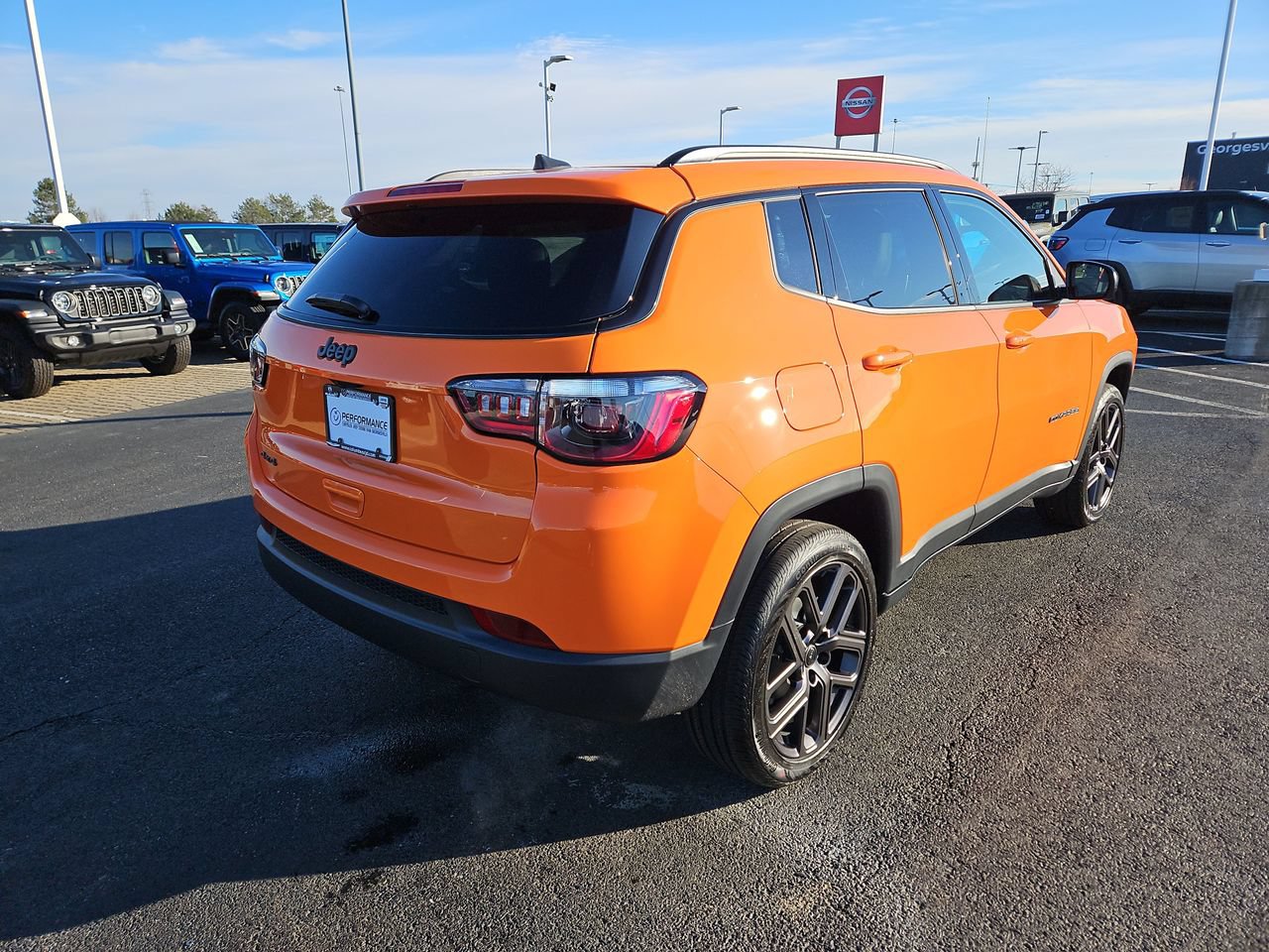 New 2026 Jeep Compass Latitude w/ Sun and Sound Group AWD/4WD image 7
