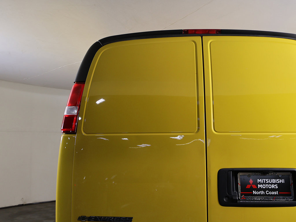 Used 2023 Chevrolet Express 2500 RWD image 11