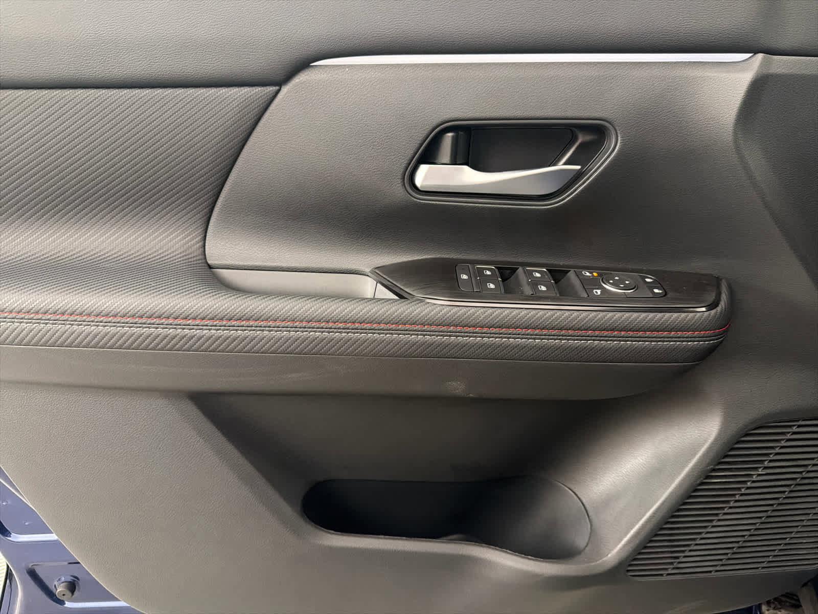 New 2026 Nissan Kicks SR w/ SR Premium Package image 14