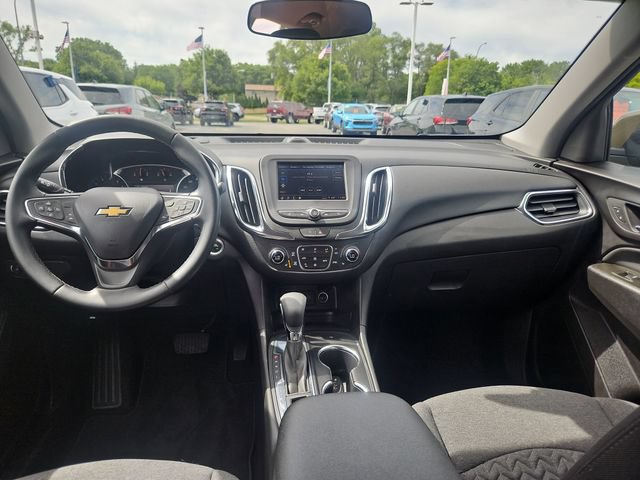 Used 2024 Chevrolet Equinox LT FWD image 12