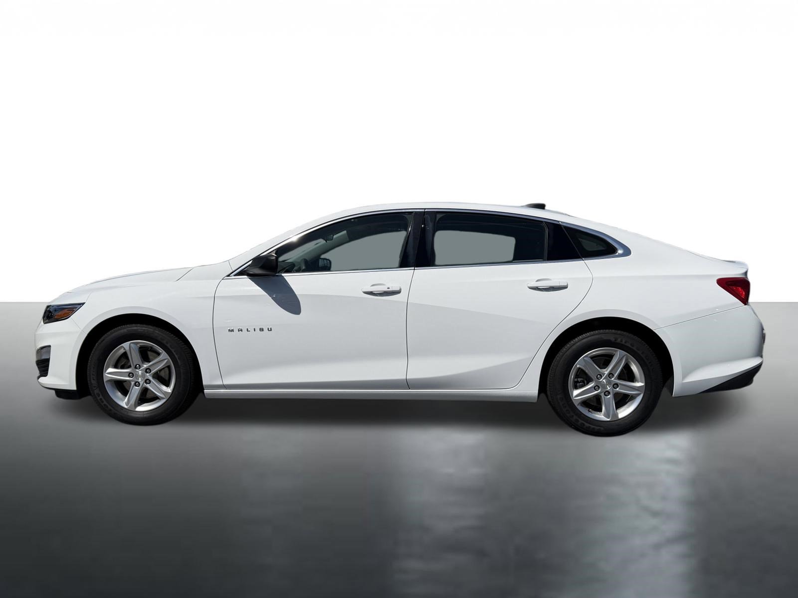 Used 2023 Chevrolet Malibu LS image 5