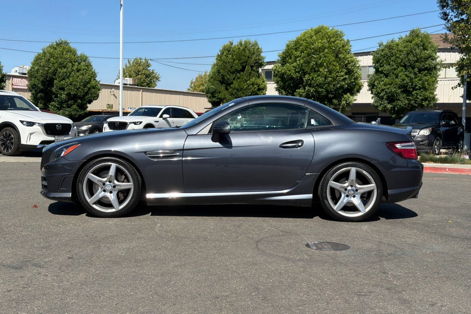 Used 2015 Mercedes-Benz SLK 250 w/ Premium Package image 7
