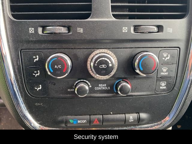 Used 2019 Dodge Grand Caravan SXT FWD image 14