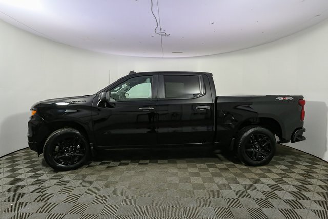 Used 2023 Chevrolet Silverado 1500 Custom image 6