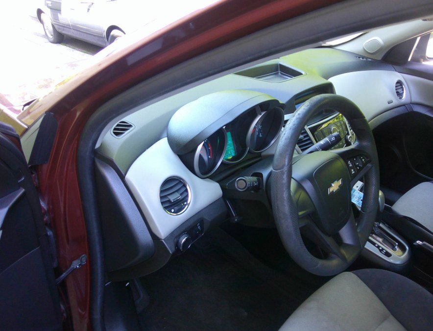 Used 2012 Chevrolet Cruze LS w/ Connectivity Package FWD image 34
