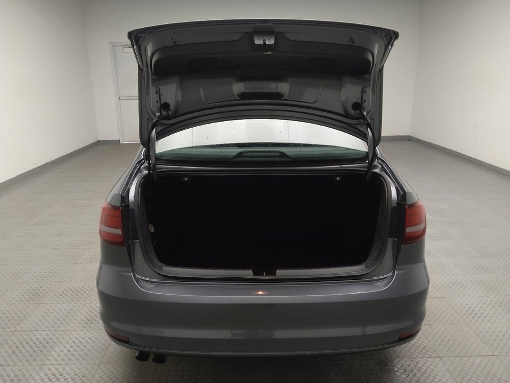 Used 2018 Volkswagen Jetta S image 29