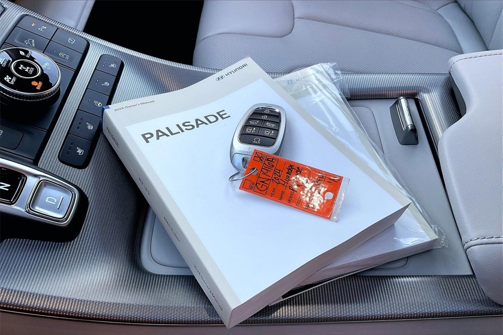 Used 2024 Hyundai Palisade Calligraphy image 35