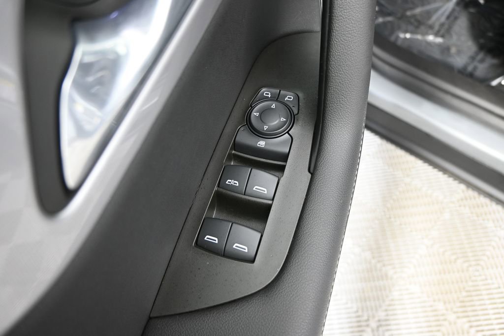 Used 2023 Chevrolet Blazer LT image 19