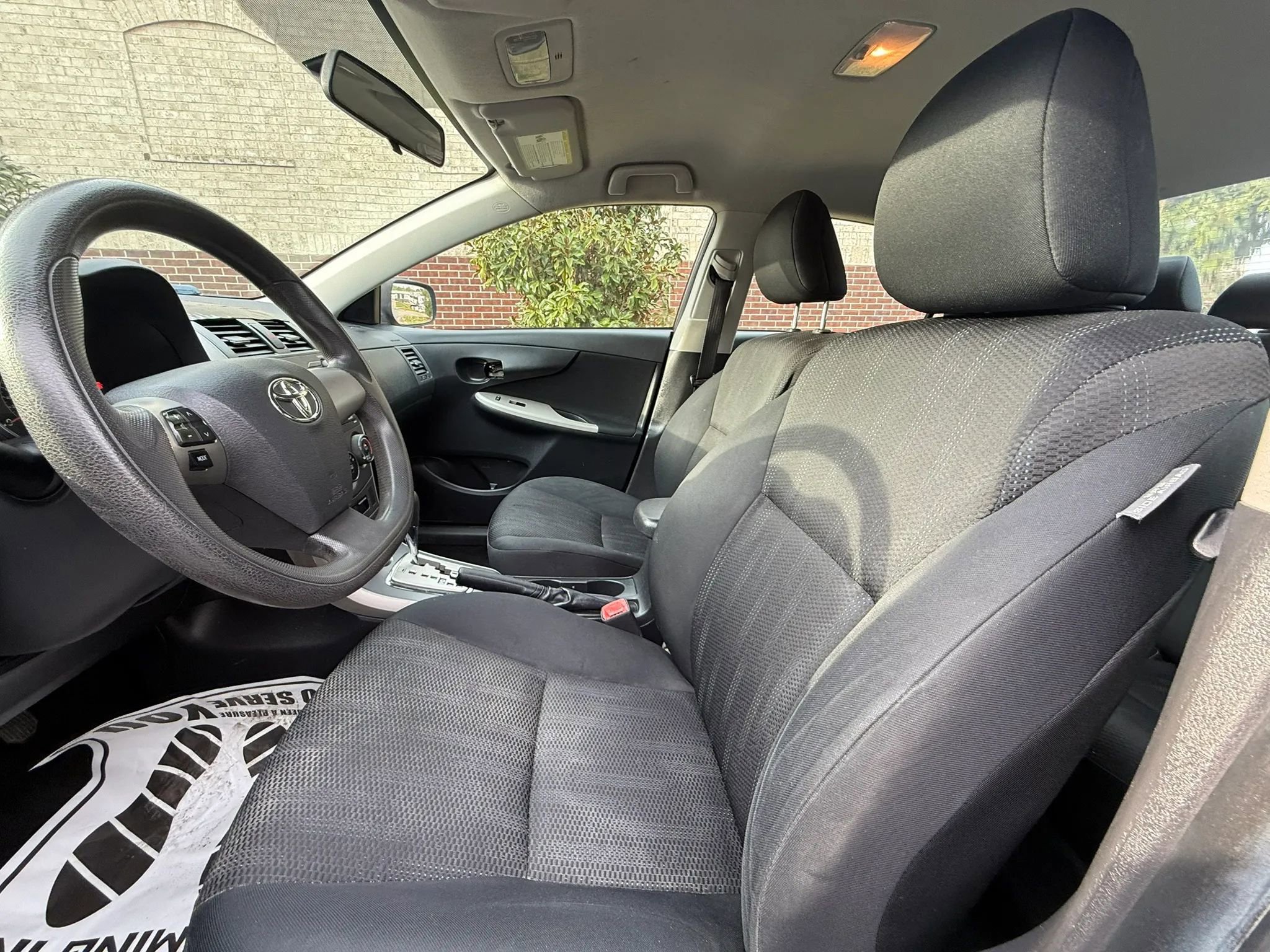 Used 2011 Toyota Corolla S image 20