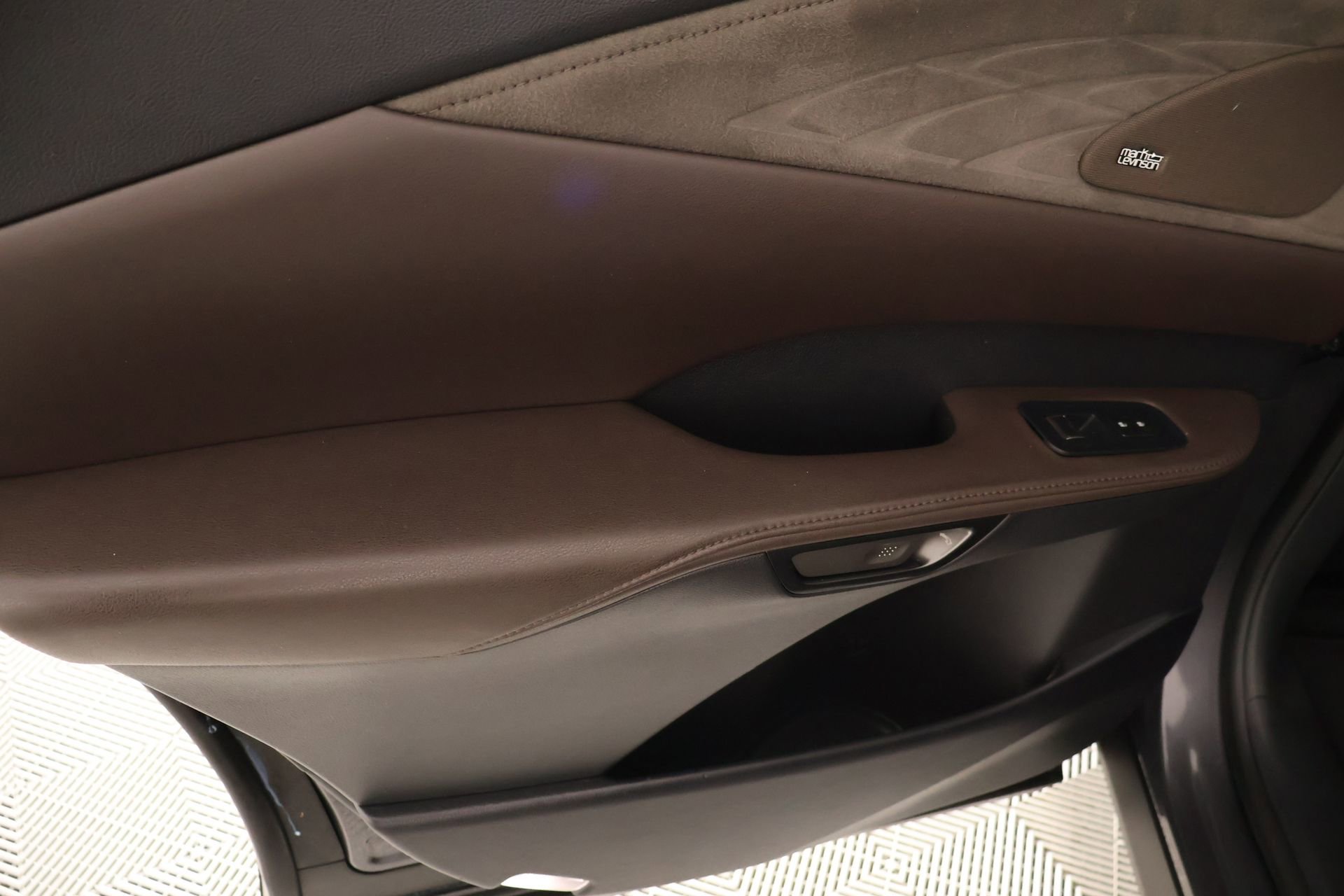 Used 2024 Lexus RX 350 w/ Convenience Package image 17