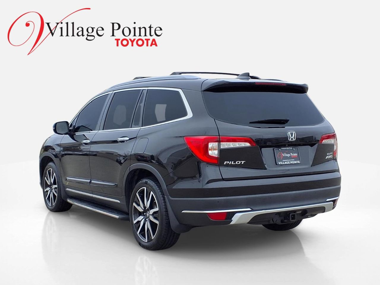 Used 2019 Honda Pilot Elite image 4