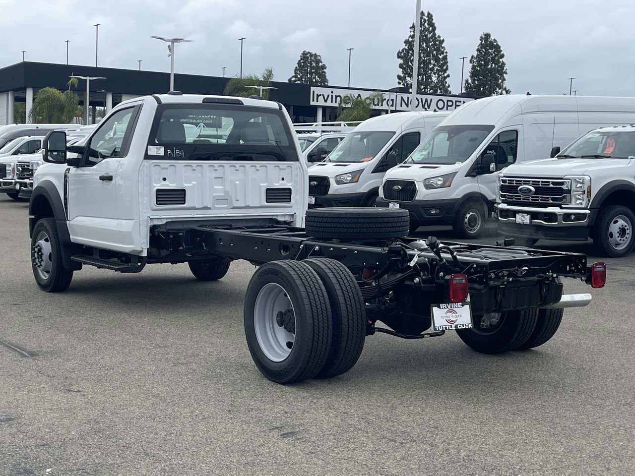 New 2025 Ford F450 XL w/ XL Chrome Package RWD image 4
