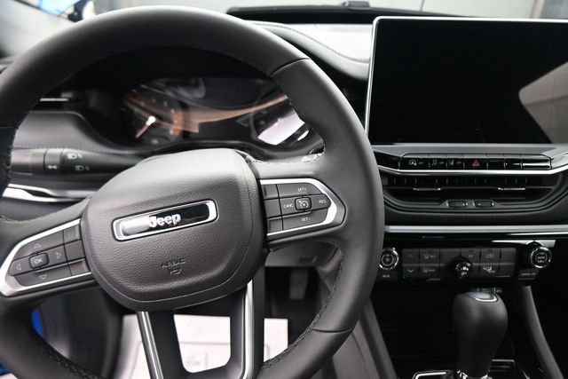 New 2026 Jeep Compass Latitude AWD/4WD image 30