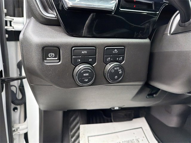 Used 2022 Chevrolet Silverado 1500 LT image 16