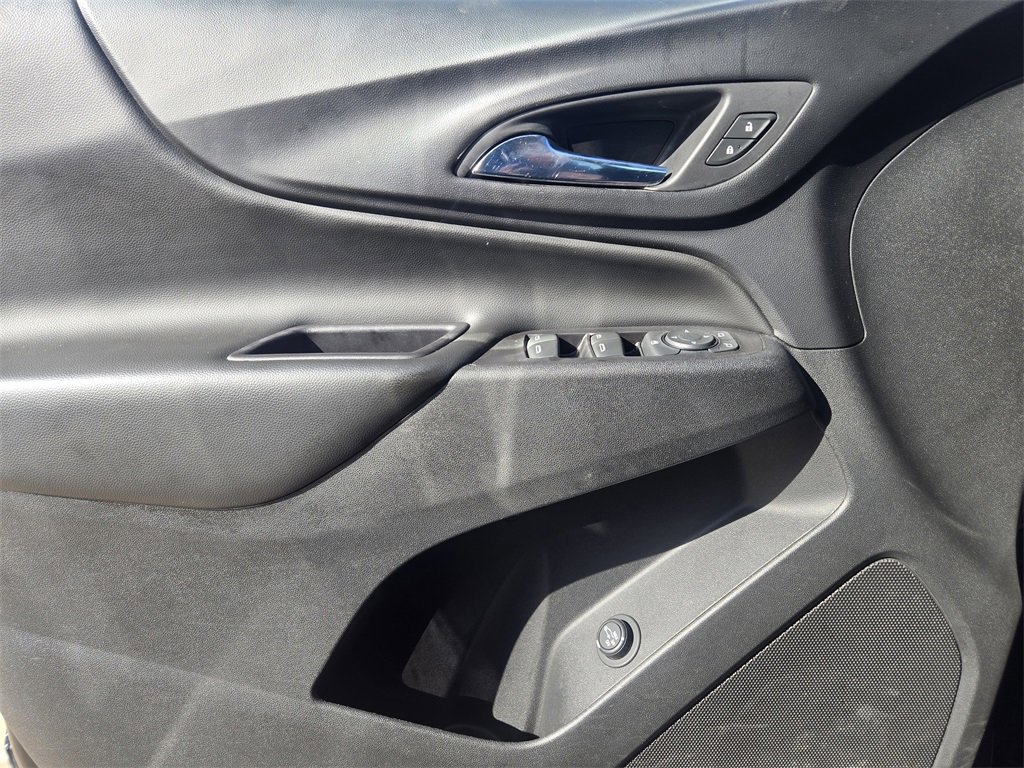 Used 2019 Chevrolet Equinox LT image 18