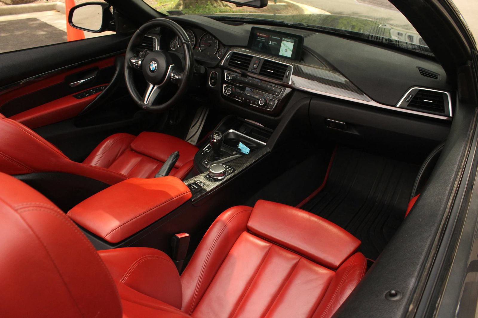 Used 2018 BMW M4 Convertible RWD image 22