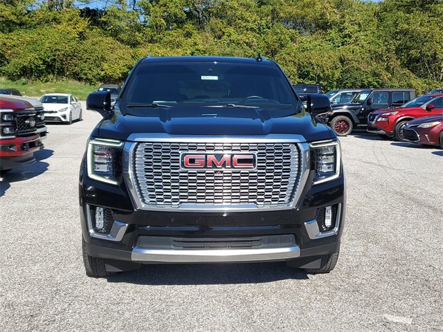 Used 2024 GMC Yukon XL Denali image 2