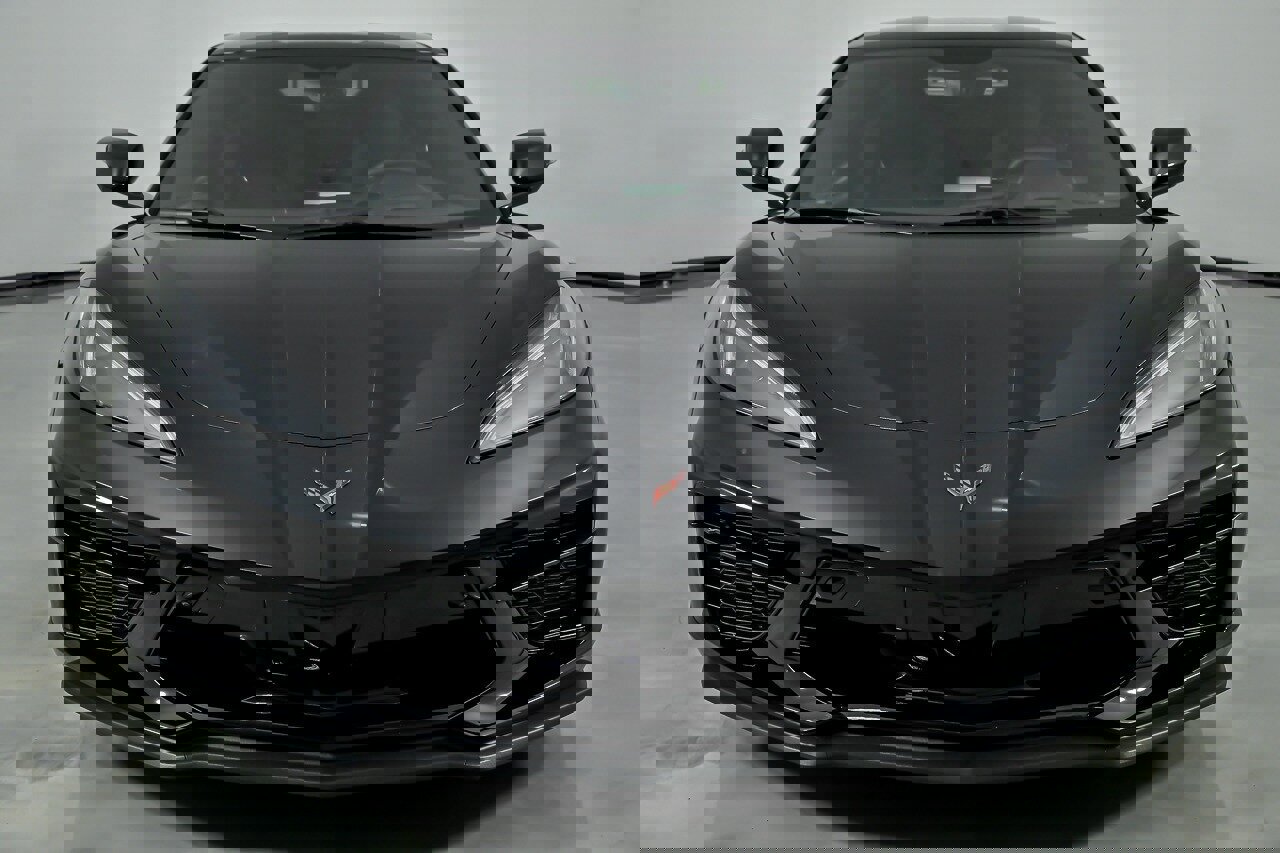 Used 2022 Chevrolet Corvette Stingray Preferred Cpe w/ Z51 Performance Package RWD image 5