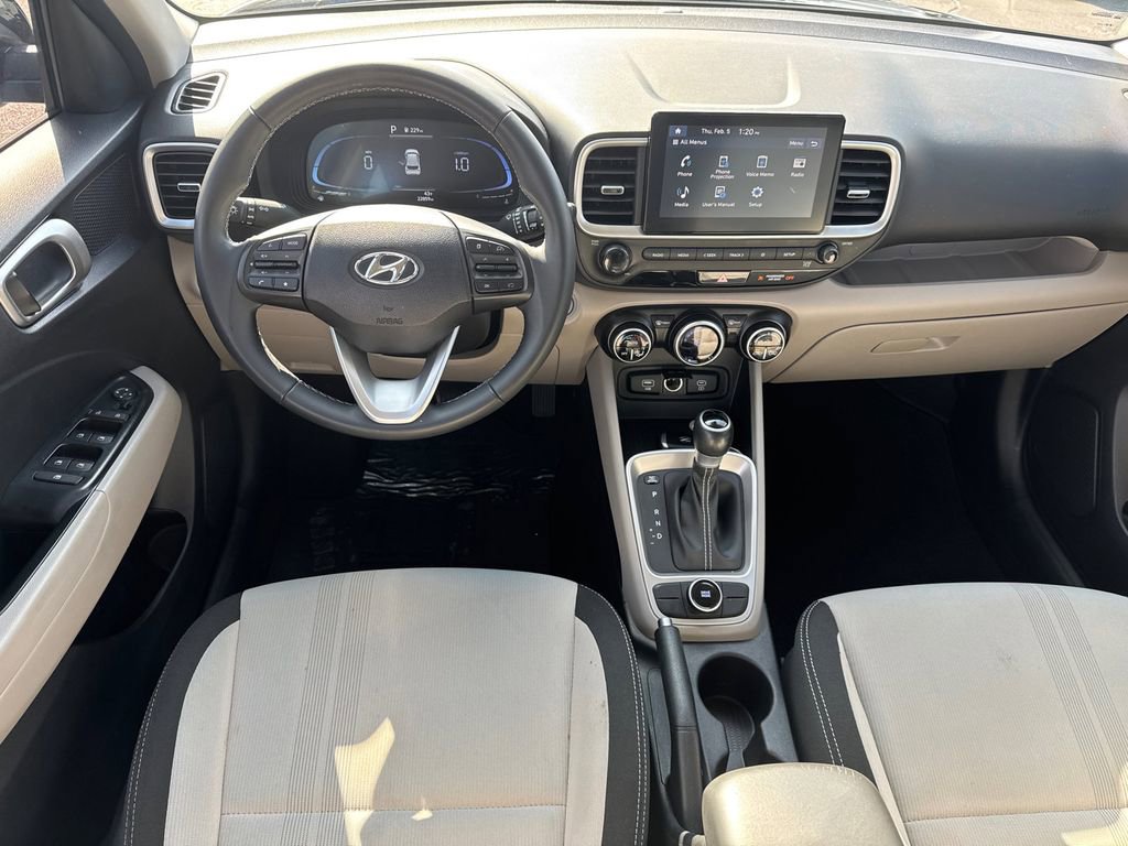 Used 2024 Hyundai Venue SEL image 23