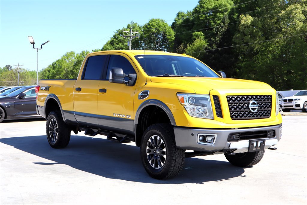 Used 2016 Nissan Titan PRO-4X AWD/4WD image 11