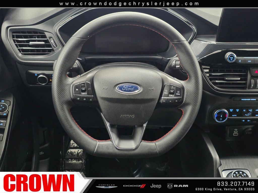 Used 2025 Ford Escape ST-Line image 18