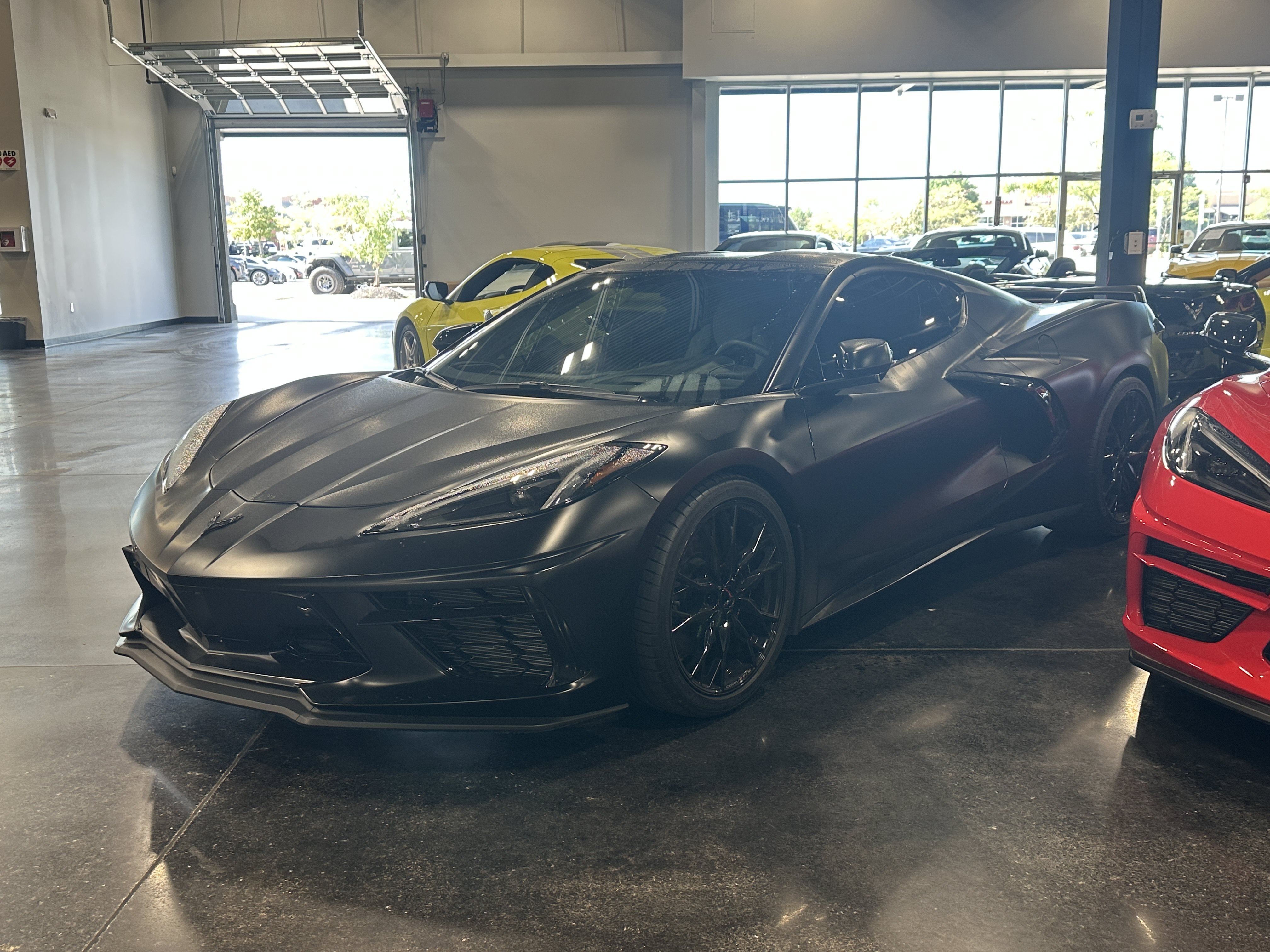 Used 2023 Chevrolet Corvette Stingray Premium Cpe w/ Z51 Performance Package RWD image 3